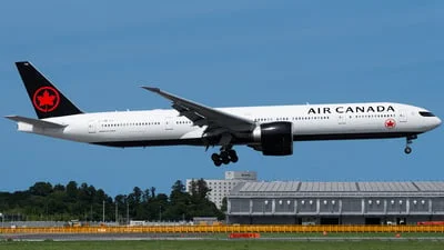 Air Canada C-FJZS Boeing 777-333ER