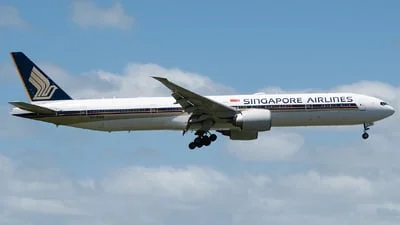 Singapore Airlines 9V-SWH Boeing 777-312ER