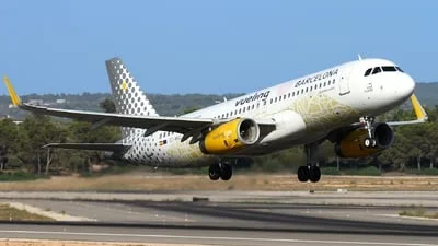Vueling EC-MNZ Airbus A320-232
