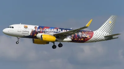 Vueling EC-MQE Airbus A320-232