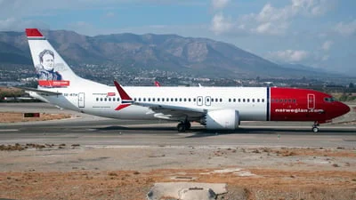 Norwegian SE-RTH Boeing 737-8 MAX