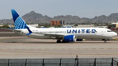 United Airlines N17349 Boeing 737-8 MAX