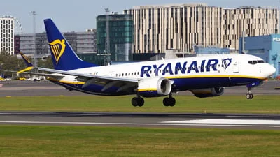 Ryanair EI-HMZ Boeing 737-8-200 MAX