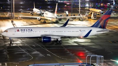 Delta Air Lines N177DZ Boeing 767-332(ER)