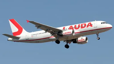 Lauda Europe 9H-LMP Airbus A320-214
