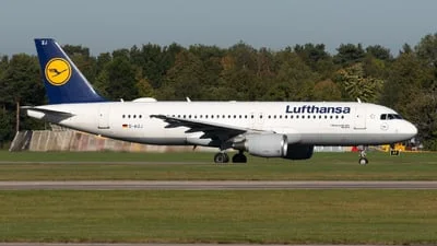 Lufthansa D-AIZJ Airbus A320-214