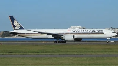 Singapore Airlines 9V-SWG Boeing 777-312ER
