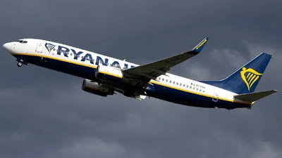 Ryanair EI-EGA Boeing 737-8AS