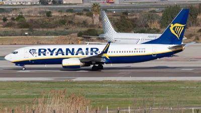 Ryanair EI-DYX Boeing 737-8AS