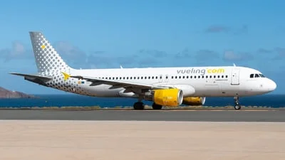 Vueling EC-JTR Airbus A320-214