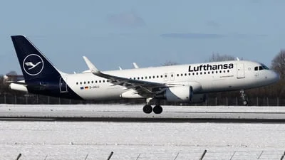 Lufthansa D-AIUJ Airbus A320-214