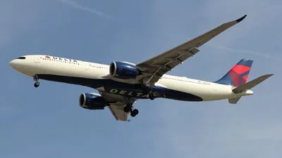 Delta Air Lines N417DX Airbus A330-941