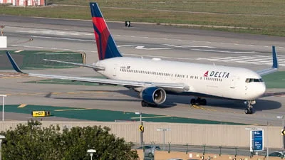 Delta Air Lines N198DN Boeing 767-332(ER)