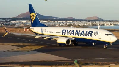 Ryanair EI-DCZ Boeing 737-8AS