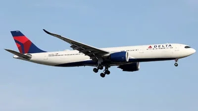 Delta Air Lines N412DX Airbus A330-941