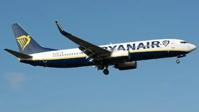 Ryanair EI-EML Boeing 737-8AS