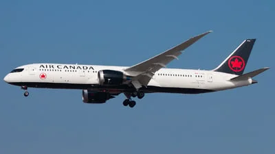 Air Canada C-FEGI Boeing 787-9 Dreamliner