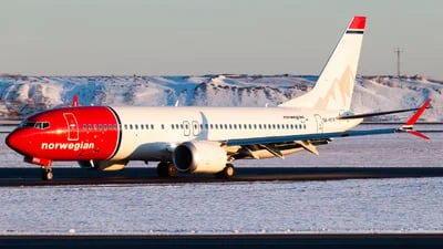 Norwegian SE-RTR Boeing 737-8 MAX