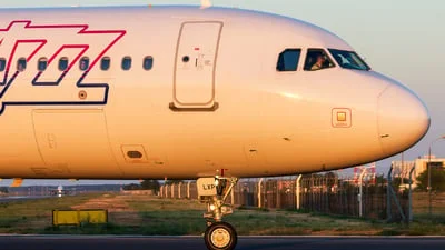 Wizz Air HA-LXP Airbus A321-231