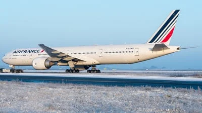 Air France F-GZNS Boeing 777-328ER