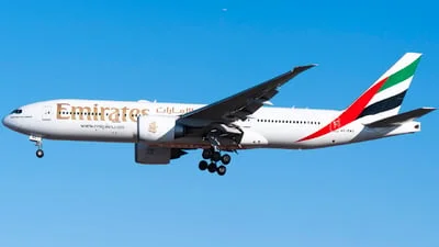 Emirates A6-EWG Boeing 777-21HLR
