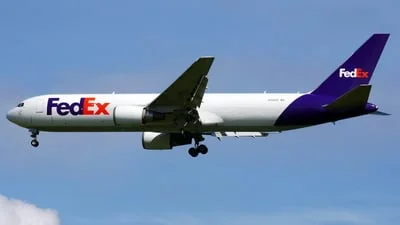 FedEx N110FE Boeing 767-3S2F(ER)