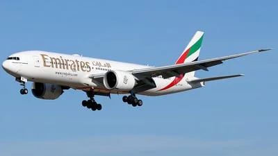 Emirates A6-EWI Boeing 777-21HLR