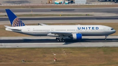 United Airlines N797UA Boeing 777-222(ER)