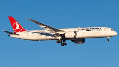 Turkish Airlines TC-LLC Boeing 787-9 Dreamliner