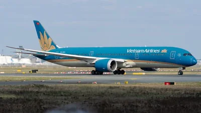 Vietnam Airlines VN-A864 Boeing 787-9 Dreamliner
