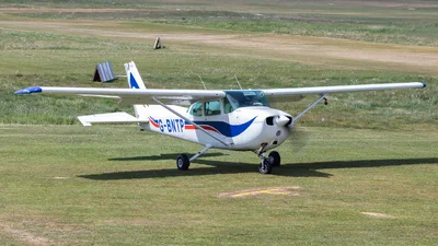 Private G-BNTP Cessna 172N Skyhawk II