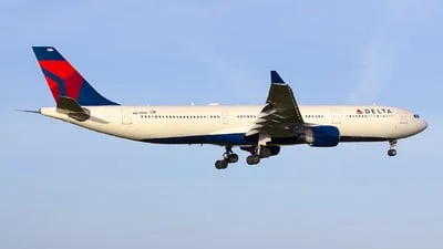Delta Air Lines N814NW Airbus A330-323