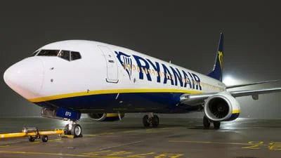 Ryanair EI-EFO Boeing 737-8AS