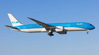 KLM Royal Dutch Airlines PH-BHI Boeing 787-9 Dreamliner
