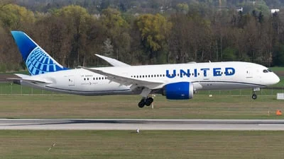 United Airlines N26902 Boeing 787-8 Dreamliner