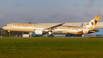 Etihad Airways A6-BMC Boeing 787-10 Dreamliner