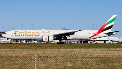 Emirates A6-EPX Boeing 777-31HER