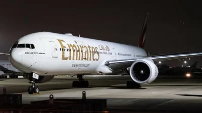 Emirates A6-EQL Boeing 777-31HER