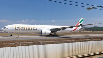 Emirates A6-EPK Boeing 777-31HER