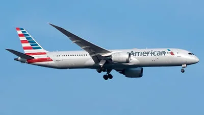 American Airlines N825AA Boeing 787-9 Dreamliner