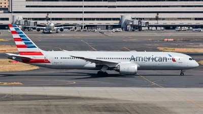 American Airlines N832AA Boeing 787-9 Dreamliner