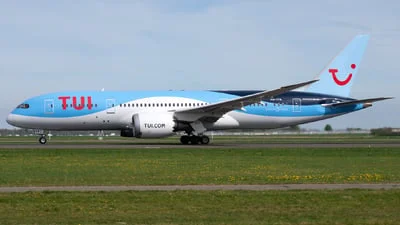TUI PH-TFK Boeing 787-8 Dreamliner