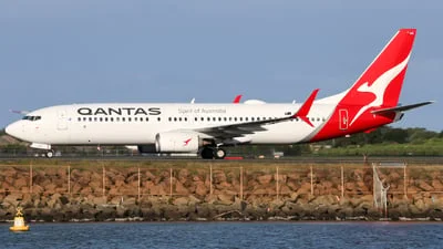 Qantas VH-XZE Boeing 737-838