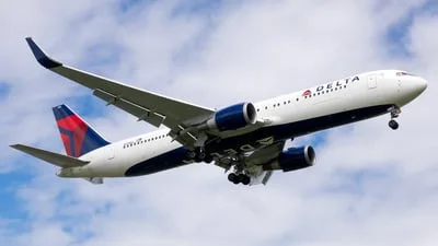 Delta Air Lines N175DZ Boeing 767-332(ER)