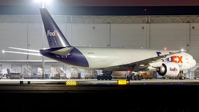 FedEx N854FD Boeing 777-FS2
