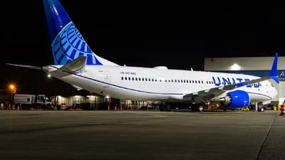 United Airlines N37440 Boeing 737-9 MAX