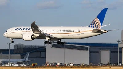 United Airlines N26967 Boeing 787-9 Dreamliner