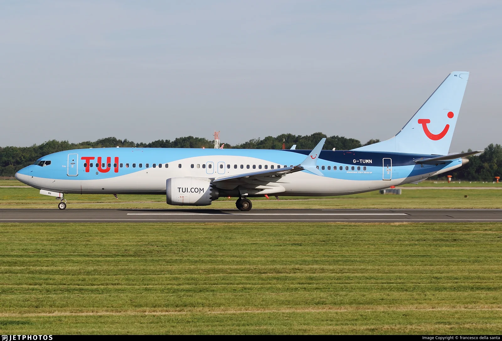 TUI Airways G-TUMN B38M
