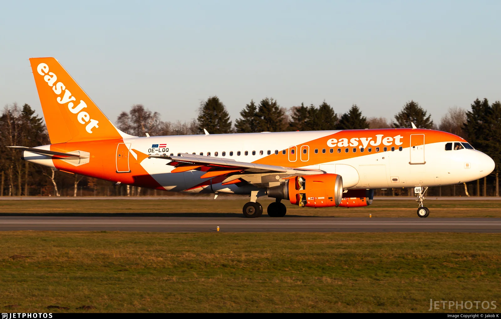 easyJet Europe OE-LQQ A319
