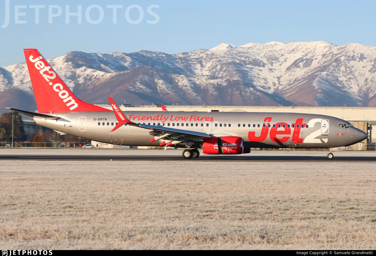 Jet2 G-DRTN B738